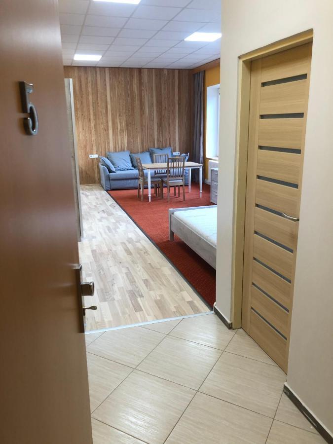 Dnm Inn Korycany Luaran gambar