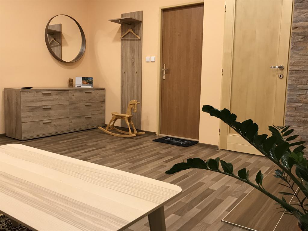 Dnm Inn Korycany Luaran gambar